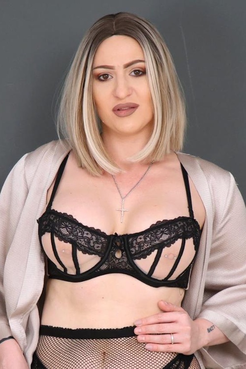 Coco White VR adult performer profile