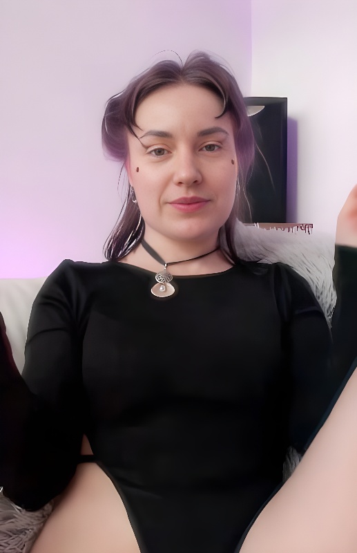 Ellah VR adult performer profile