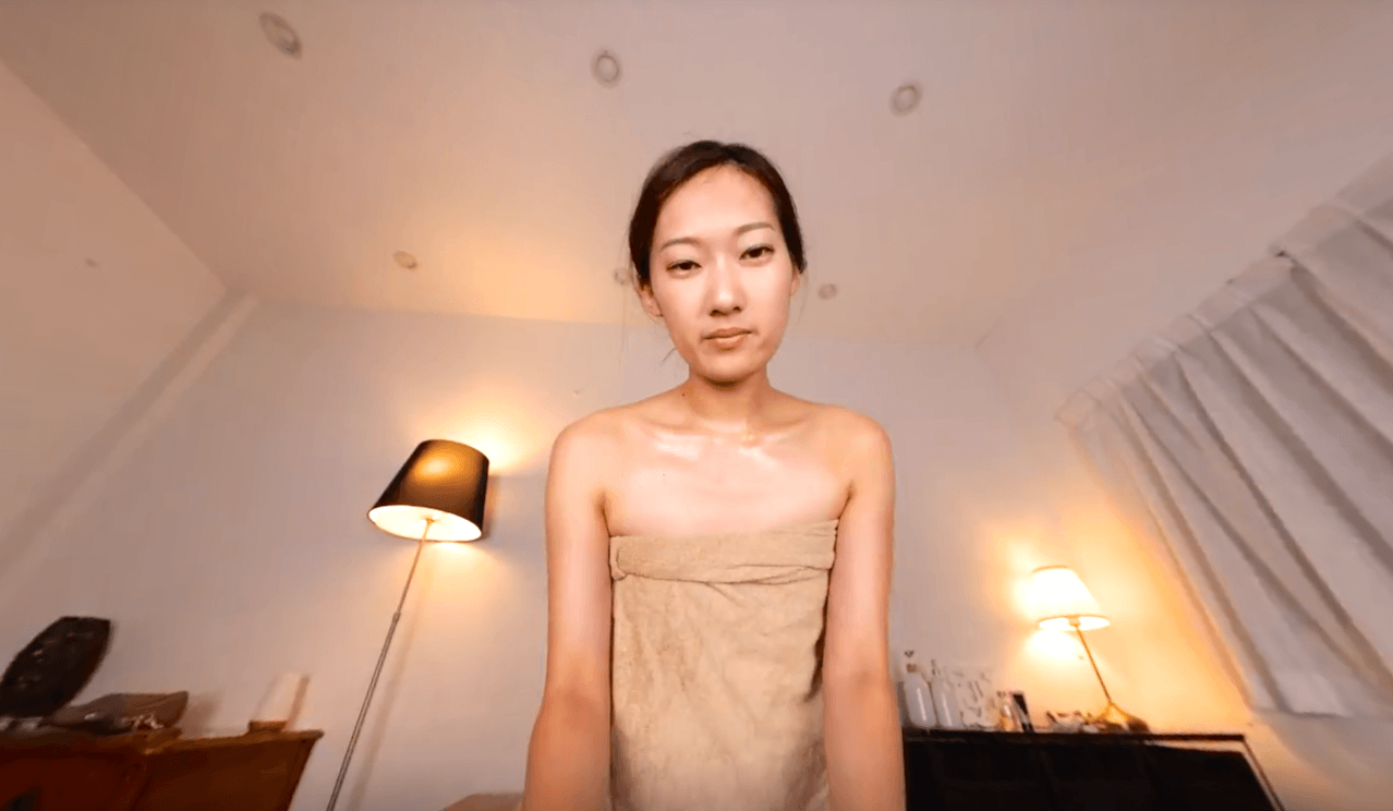 Chinami Matsukawa performs a POV blowjob and massage at a spa in this 60 FPS JAV VR video by Peach Girl.