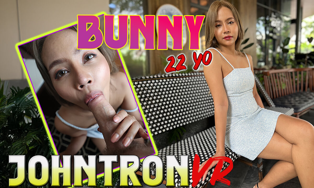 Bunny JohnTronVR performs vaginal sex and blowjobs for Bunny JohnTronVR in this 60 FPS VR POV video