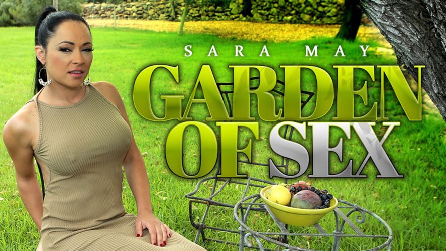 Sara May gets a blowjob outdoors in this Spanish VR video filmed in 60 FPS with premium production quality.