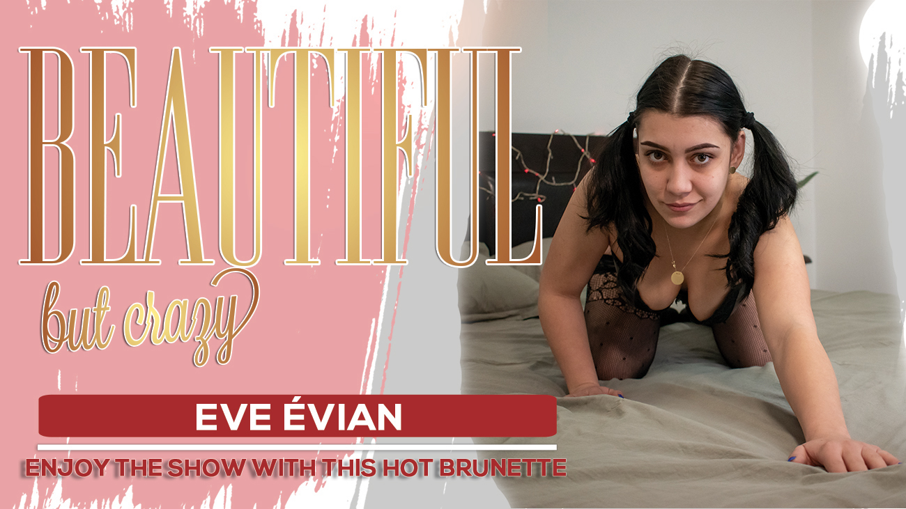 Brunette model Eve Evian poses in a solo VRStars video featuring 4K resolution and 60 FPS non-POV settings.