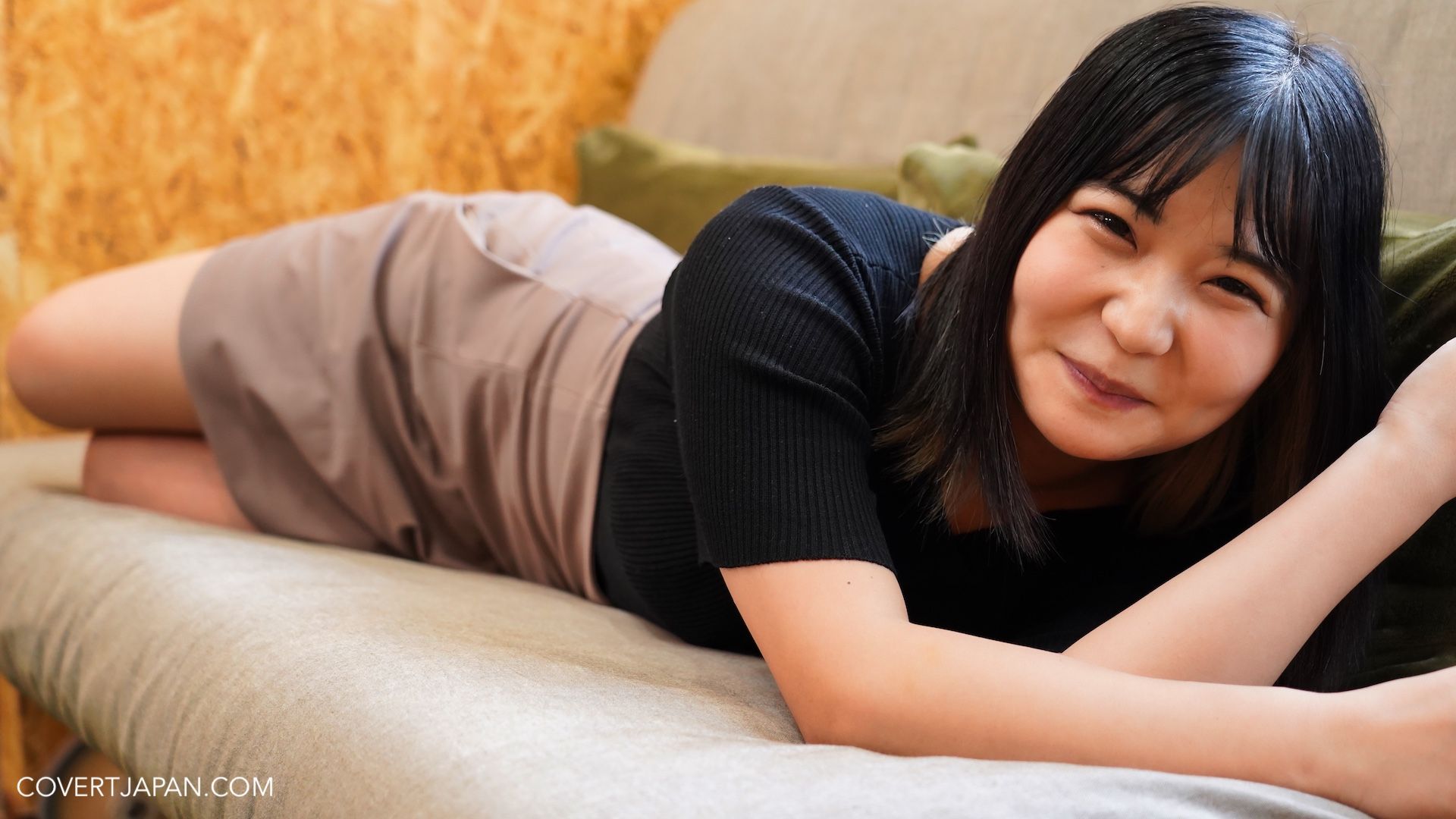 Yukari performs a shy POV blowjob in a CovertJapan VR scene with 60fps and 8K resolution.