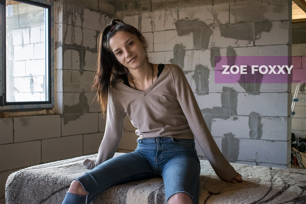 Zoe Foxxy receives a blowjob in an abandoned building during this 4K VR scene