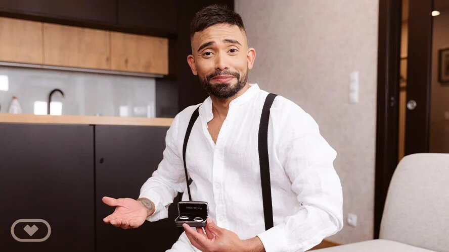 Guido Plaza and Vikko Vigo perform oral and anal acts in a VR POV scene filmed in 60 frames per second.