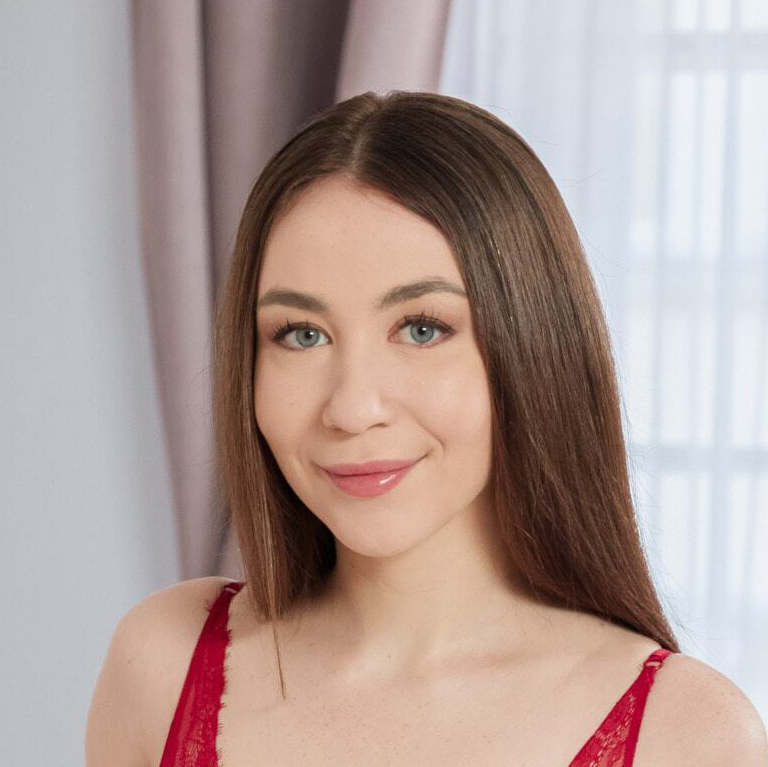 Vivian Grace VR adult performer profile