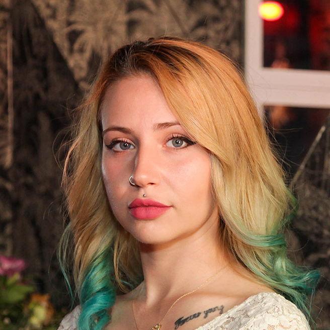 Maya Blue VR adult performer profile
