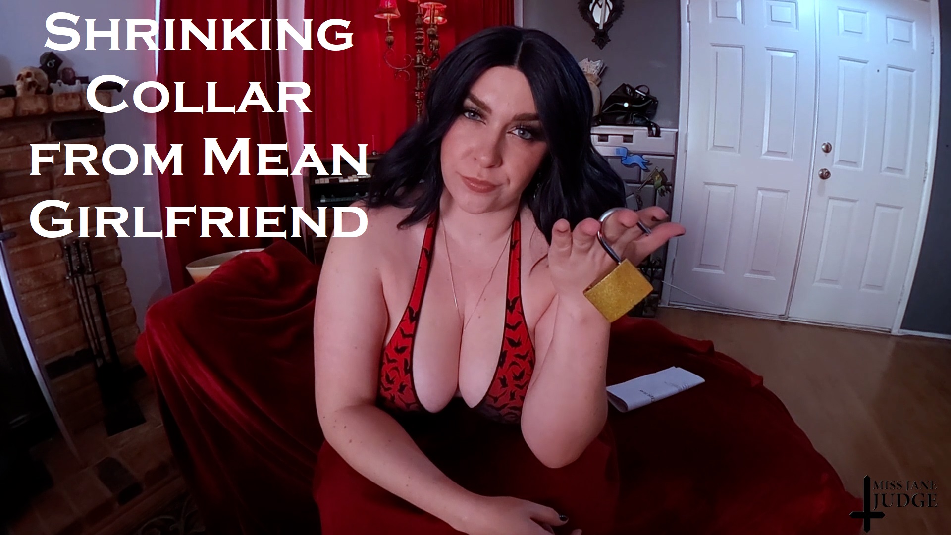 Brunette Jane Judge masturbates in a VR scene while wearing a shrinking collar, featuring 4K resolution and 30 FPS gameplay.