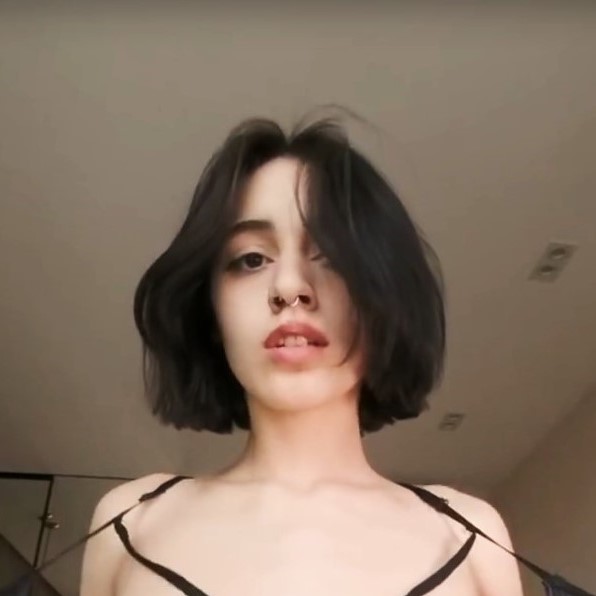 Elfa Floria VR adult performer profile