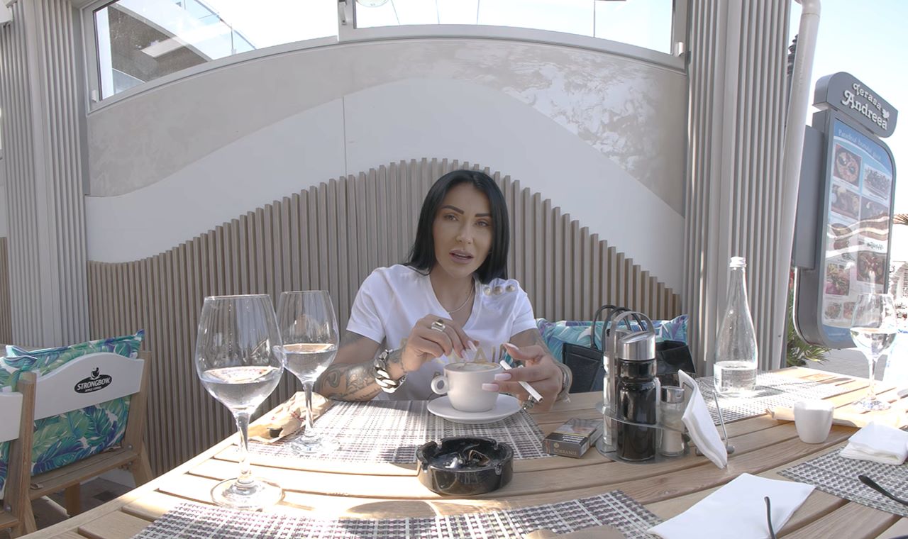 Brunette Mistress Kennya engages in BDSM brunch bonding with the viewer in this 4K POV VR video produced by HouseOfLust.