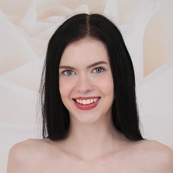 Bella Nova VR adult performer profile
