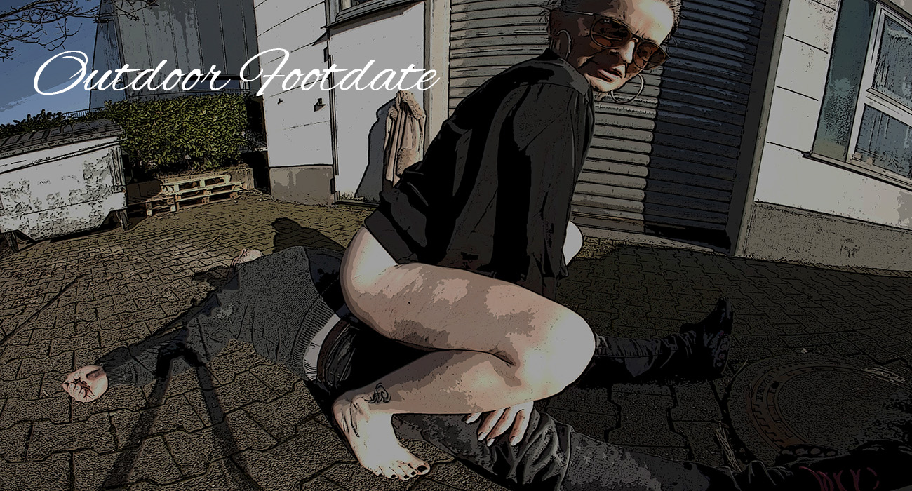 Sabdeluxe performs foot fetish acts outdoors in a non POV VR scene featuring pussy licking in 60 frames per second